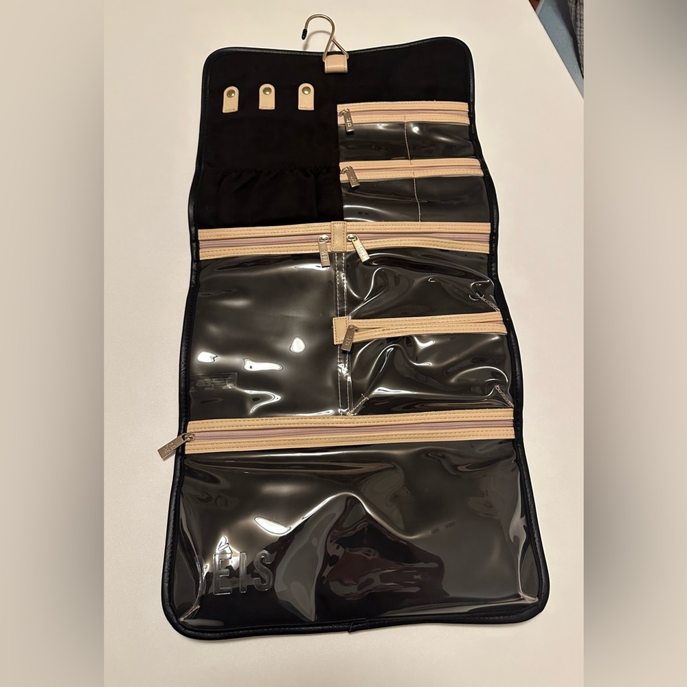 BEIS Black Hanging Travel jewelry Organizer